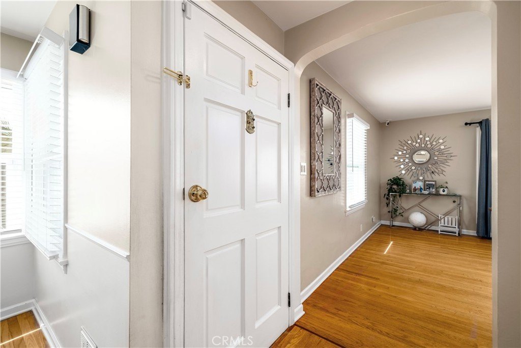 Detached ADU in San Gabriel: Details 1
